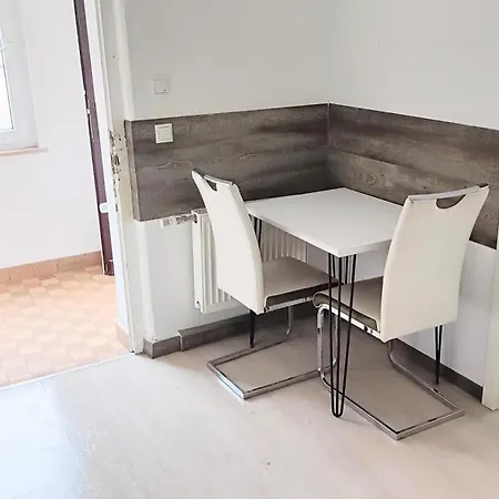 Opel2-apartmenhaus * Рюссельхайм